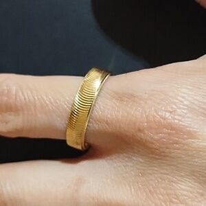 Elegant 14kt Wedding Gold Ring